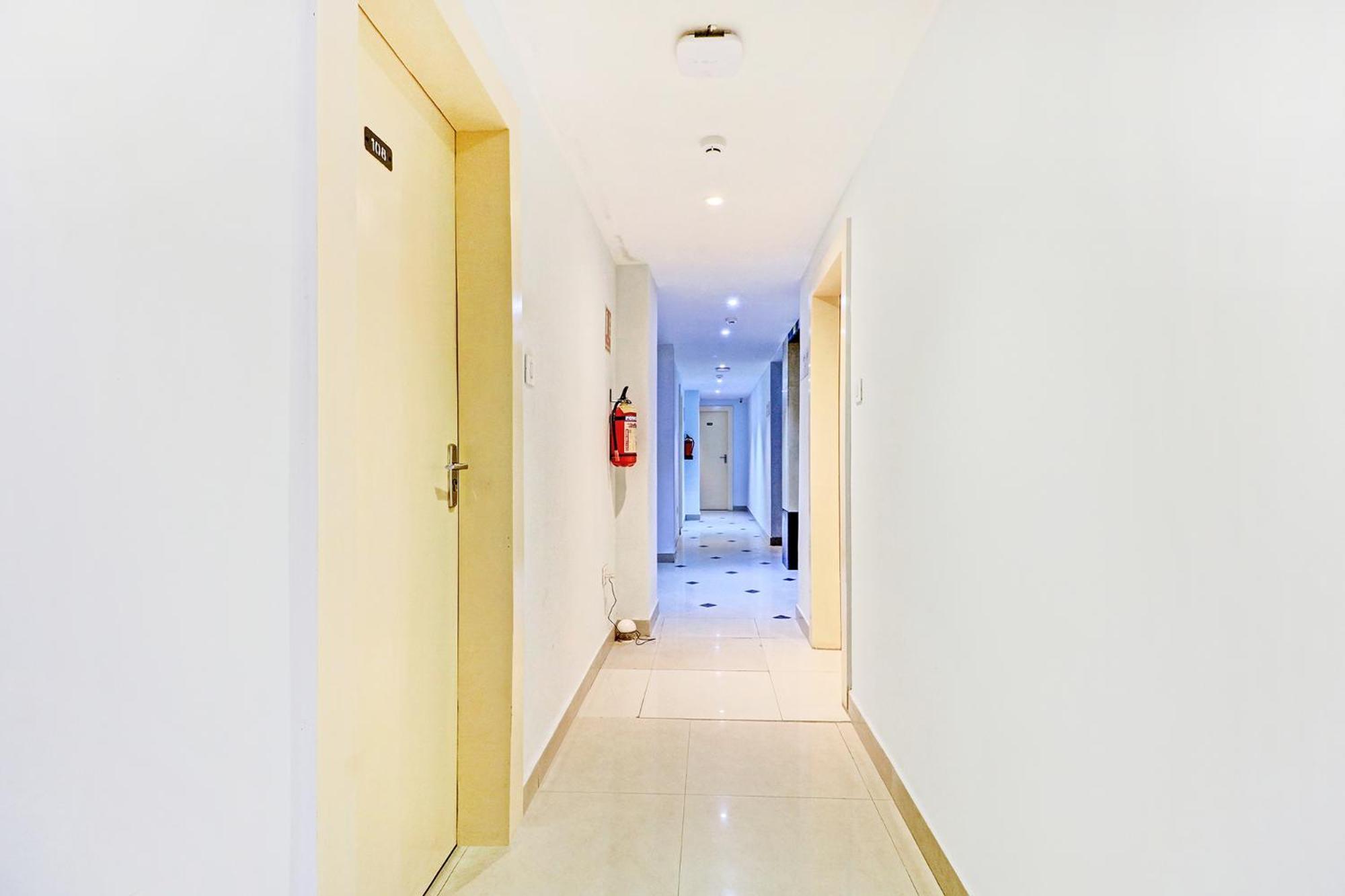 Fabhotel Azure Sky - Nr Ruby Hospital Jādabpur Buitenkant foto